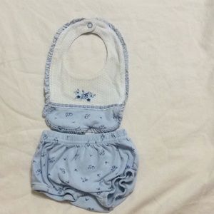 Bib and bloomers